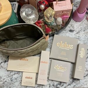 Elaluz Luxury Makeup Bundle